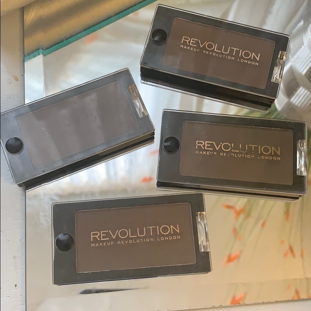 Bundle of 4 Revolution Eyeshadows